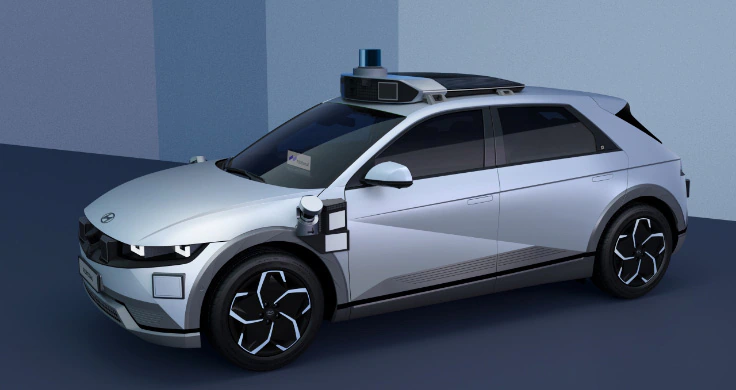 Hyundai IONIQ 5 robotaxi front profile