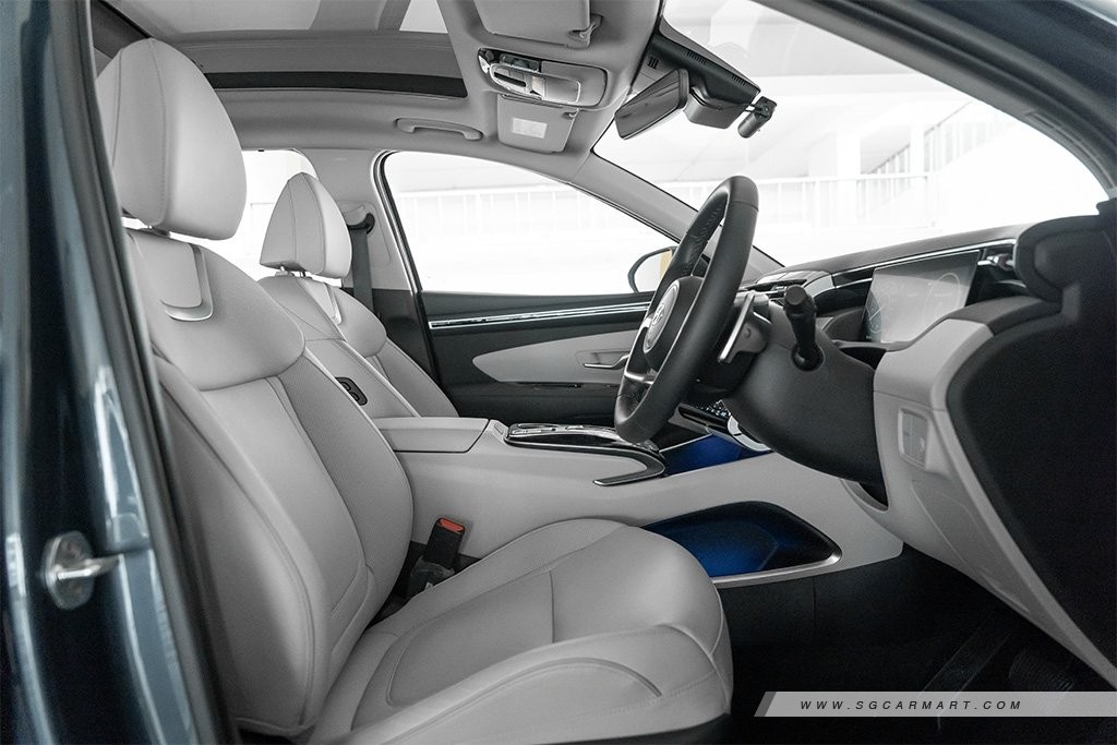 Hyundai Singapore TUCSON Hybrid front seats