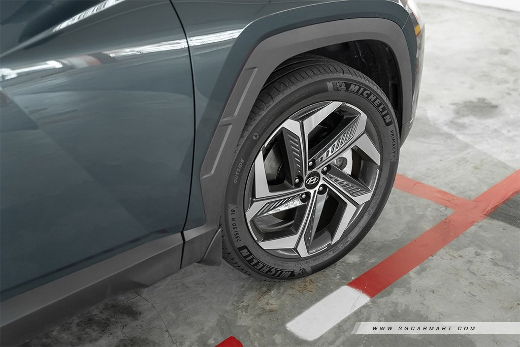 Hyundai Singapore TUCSON Hybrid front wheels