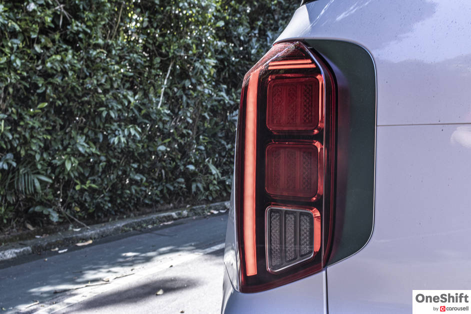 Hyundai Palisade tail lights