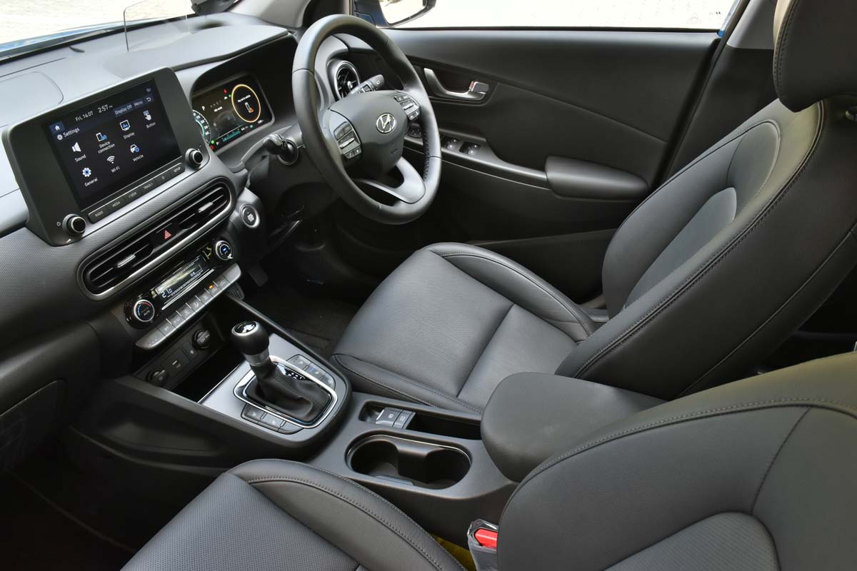 Hyundai KONA Hybrid interior front