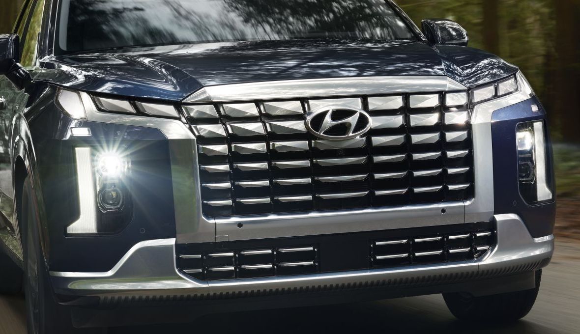 Hyundai Singapore Palisade Exclusive chrome radiator grille