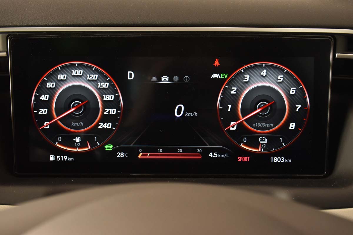 Hyundai Singapore TUCSON Hybrid driver supervision cluster