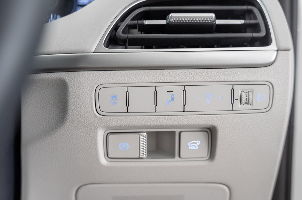 Hyundai Singapore Palisade climate control system