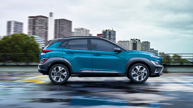 Hyundai KONA side view