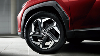 Hyundai TUCSON front tires