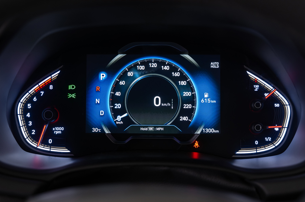 i30 driver HUD